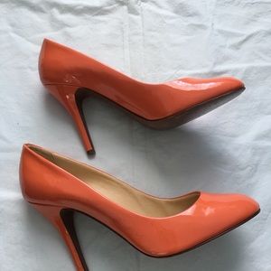 JCrew Peach Patent leather pumps
